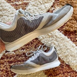 Nike Zoom Strike Gray & Pink Running Shoe Size 8